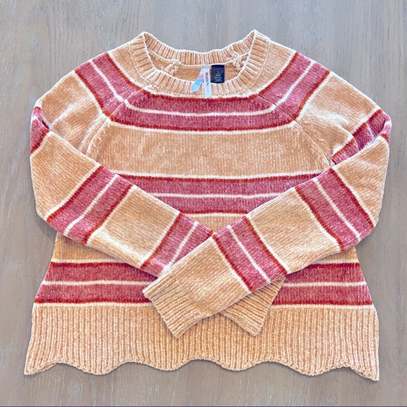 Love by Design Scalloped Hem Cropped Pink & Cream Striped Sweater Sz S - Picture 4 of 8